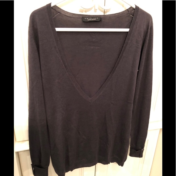 🍒Silk and cashmere v-neck sweater - Picture 1 of 3